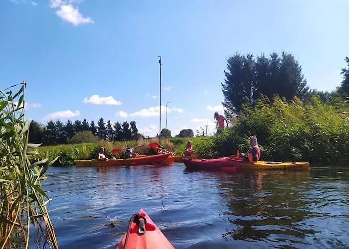 Home, Sauna, Jacuzzi, Air Conditioning Сasa de vacaciones Zitzmin